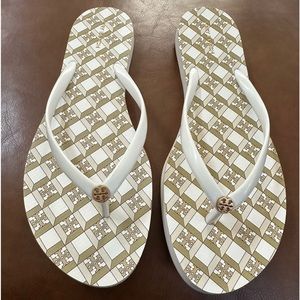 Tory Burch Flip Flops, Color: cream/gold, Size 10